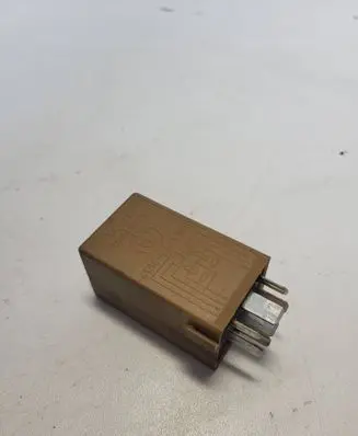 BMW 5 E60 E61 Other relay 8384505