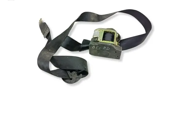 Volkswagen PASSAT B5.5 Front seatbelt 3B1857706D 140201