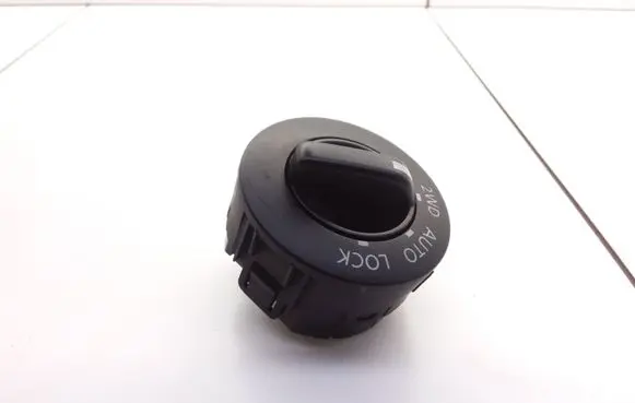Nissan X-Trail T30 Other switches/knobs/shifts 6Z130