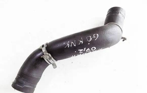 Nissan Navara D40 Engine coolant pipe/hose