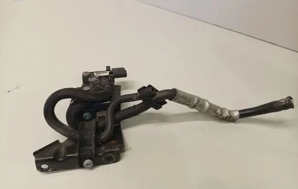 Volkswagen PASSAT B7 Exhaust gas pressure sensor 076906051B