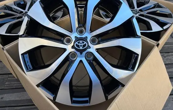 Toyota Auris 150 R17 alloy rim 403000483R