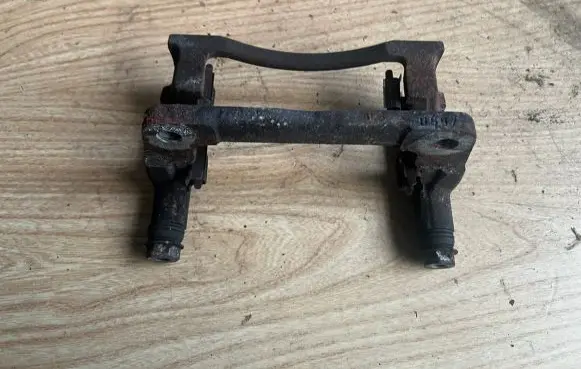 Honda Civic Front Brake Caliper Pad/Carrier 