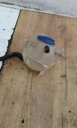 Seat Ibiza IV (6J,6P) Coolant expansion tank/reservoir 1H0121407