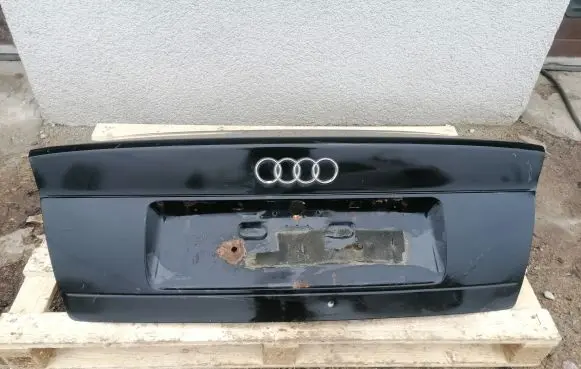 Audi A4 S4 B5 8D Tailgate/trunk/boot lid