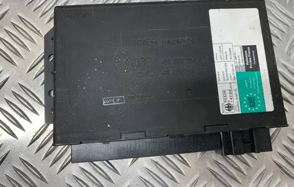 Audi A6 S6 C5 4B Comfort/convenience module 93059193