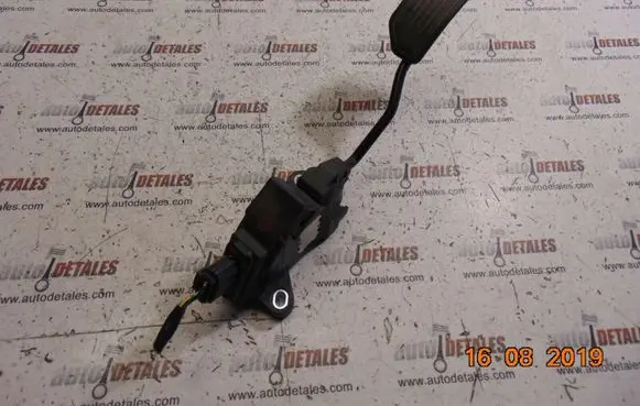 Toyota Avensis T270 Accelerator throttle pedal 7811005021