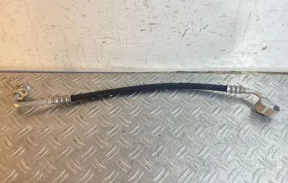 Porsche Cayenne (92A) Air conditioning (A/C) pipe/hose 7L0820739