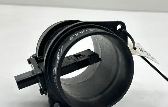 Ford Focus Mass air flow meter 4M5112B579CC