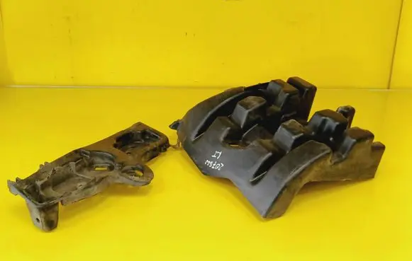 Peugeot 207 Rear bumper mounting bracket 2001549