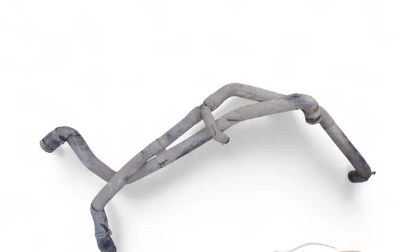 Engine coolant pipe/hose