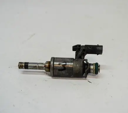 Audi A4 S4 B9 8W Fuel injector 04E906036T