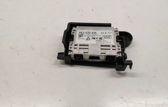 Audi A5 Aerial antenna amplifier 4K0035456