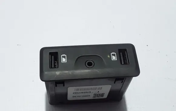 Renault Talisman AUX in-socket connector 280239684R