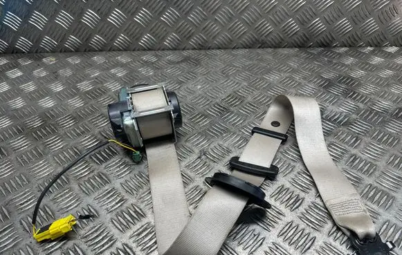 Front seatbelt