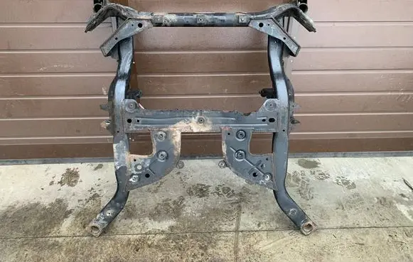 Jaguar XE Front subframe GX735C145AF