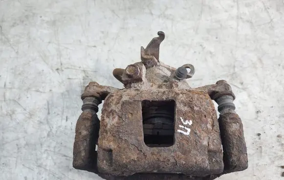 Rear brake caliper