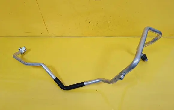 Audi A2 Air conditioning (A/C) pipe/hose 8Z1260740