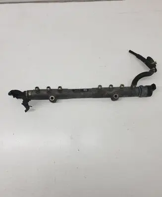 Volvo XC90 Fuel main line pipe 0445215023 009015L3