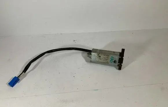 Mercedes-Benz E W211 Seat adjustment motor A2118202642