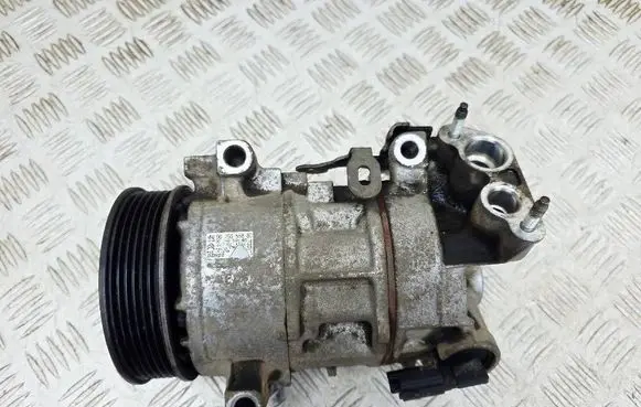 Citroen C4 Cactus Air conditioning (A/C) compressor (pump) 9675655880