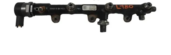 Renault Trafic III (X82) Fuel main line pipe 175219059R