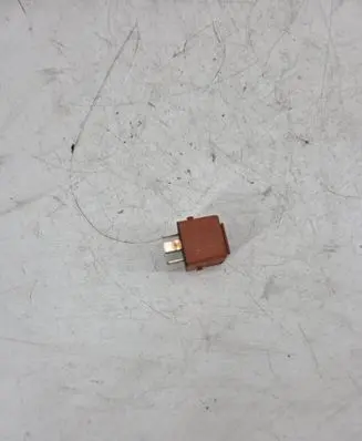 BMW 5 E34 Other relay 0332019456