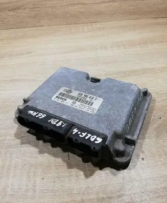 Volkswagen Golf IV Engine control unit/module ECU 038906018D 0281001611