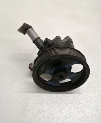 Opel Insignia A Power steering pump 13309336 00077 10G24