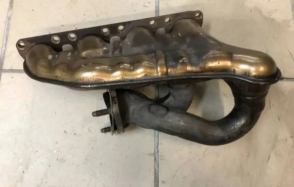 Audi A4 S4 B6 8E 8H Exhaust manifold 06B253031Q