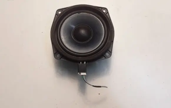 Mitsubishi Pajero Rear door speaker 8720A054