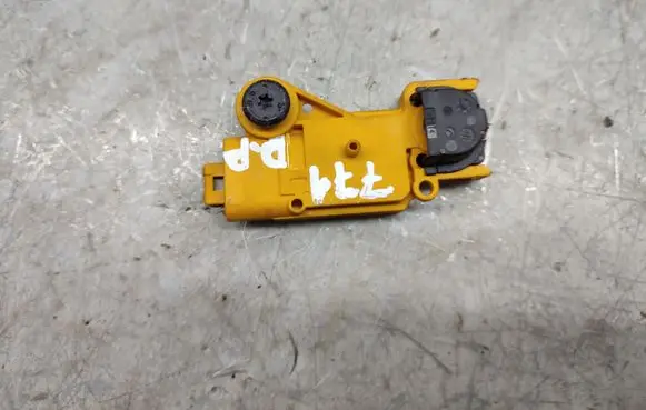 Opel Signum Airbag deployment crash/impact sensor 13102028