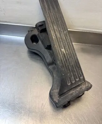 Audi A3 S3 8P Accelerator throttle pedal 1K1721503L 6PV00860000