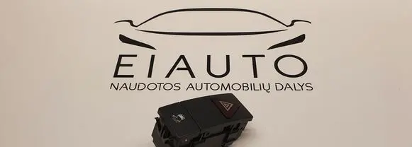 Mercedes-Benz E AMG W212 Hazard light switch 2128207210 33692402