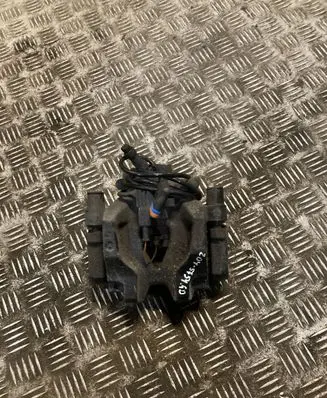 Mercedes-Benz C W204 Rear brake caliper 2044231881 A2044231881