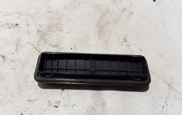 Audi A1 Fender grill 6X0819465D