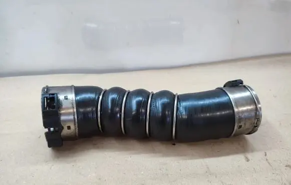 Opel Mokka Intercooler hose/pipe