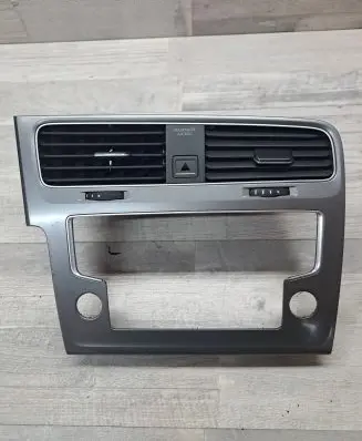 Volkswagen Golf VII Dash center air vent grill 5G1815736C