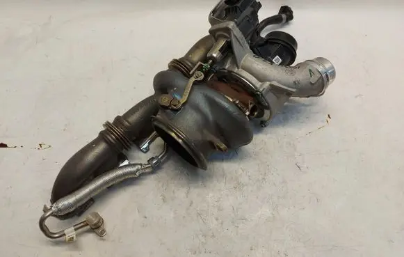 BMW 4 G22 G23 G24 G26 Turbo 8679022-JLK01