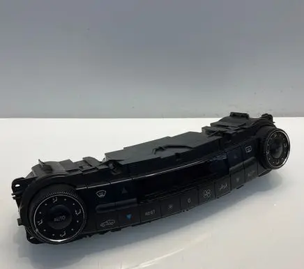 Mercedes-Benz CLS C219 Climate control unit 2198300285 HW4403 00053204