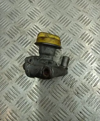 Opel Astra H Oil filler cap 55195251
