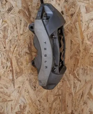 Tesla Model 3 Front brake caliper 104462100F