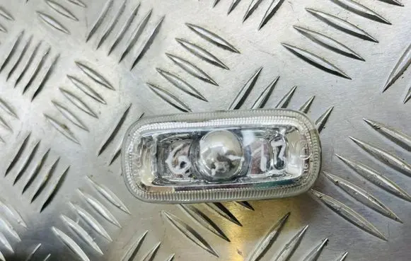 Audi A6 S6 C5 4B Front fender indicator light