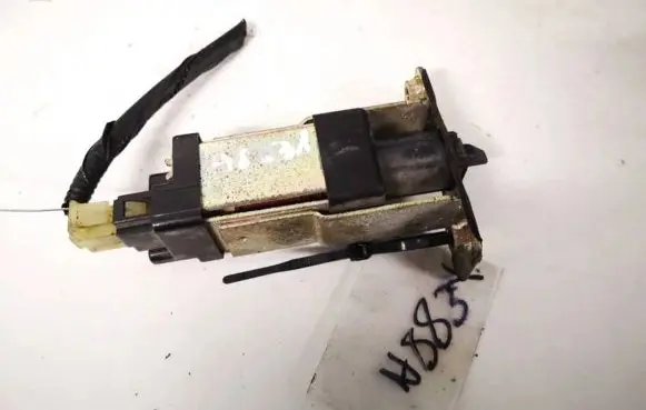 Hyundai Sonata Central locking motor 957203k000 95720-3k000