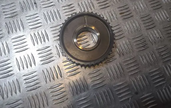 Audi A8 S8 D4 4H Timing chain sprocket 06E109077E