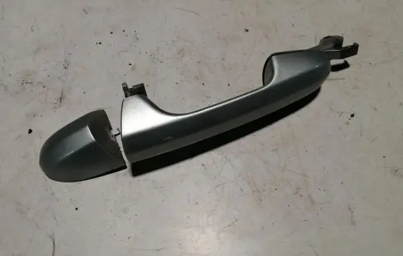 Chrysler Pacifica Front door exterior handle