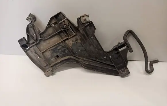 Audi A4 S4 B8 8K Headlight/headlamp mounting bracket 1301073033