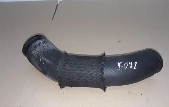 Citroen C-Crosser Intercooler hose/pipe NOCODE