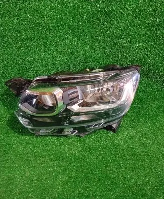 Citroen Berlingo Headlight/headlamp 9816824880