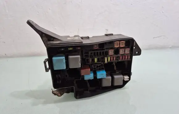 Toyota RAV 4 (XA30) Fuse box set